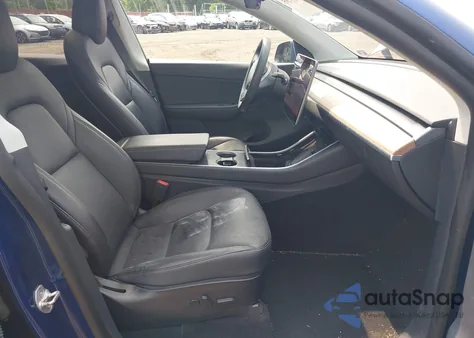 2020 Tesla Model Y Long Range Dual Motor All-Wheel Drive/Performance Dual Motor All-Wheel Drive z USA, uszkodzony, nr VIN 5YJYGDEF3LF005685